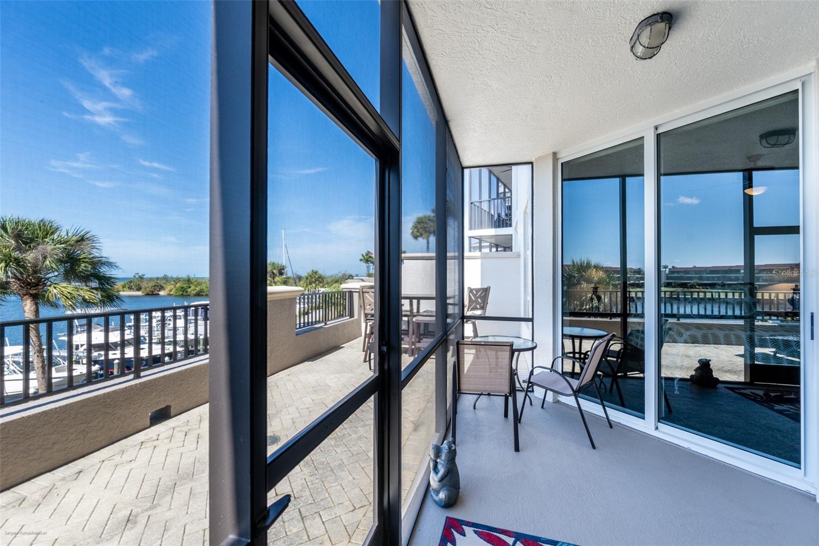 Image 47 of 58 For 3313 Sunset Key Circle 104