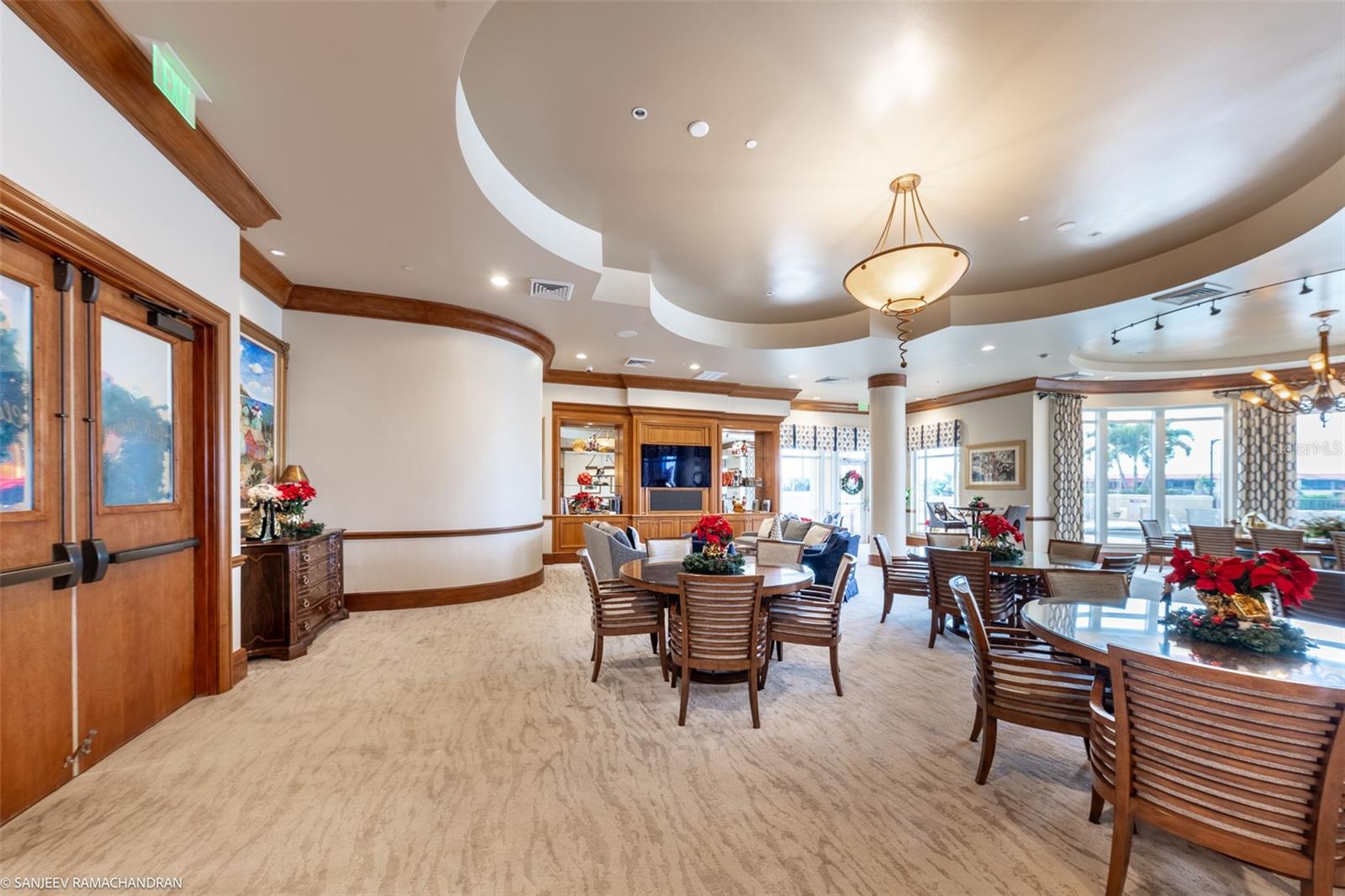 Image 56 of 58 For 3313 Sunset Key Circle 104