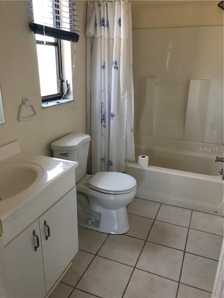 Image 6 of 7 For 27082 Adams Street B