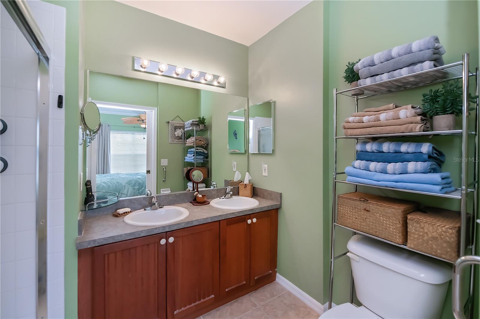 Image 28 of 44 For 2060 Willow Hammock Circle 301