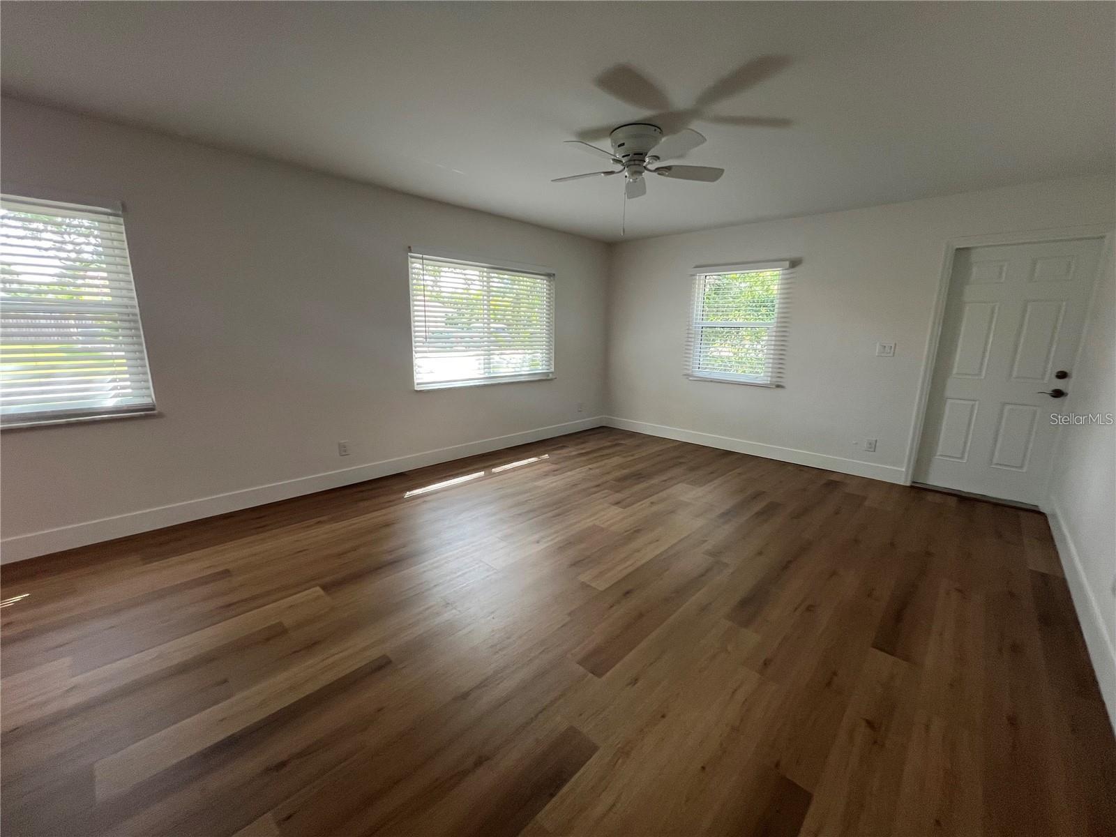 Image 10 of 13 For 418 Durrance Street A