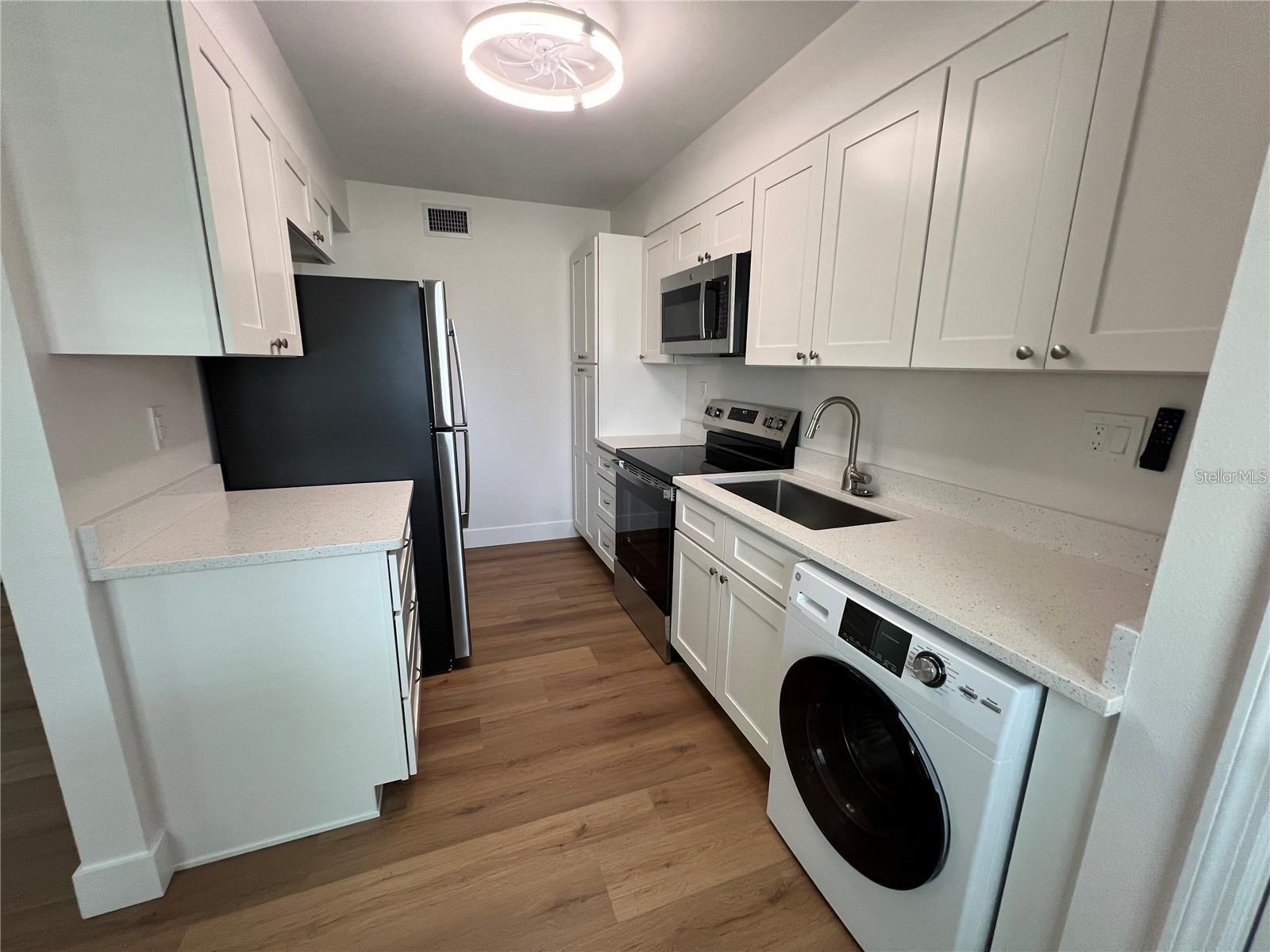 Image 2 of 13 For 418 Durrance Street A