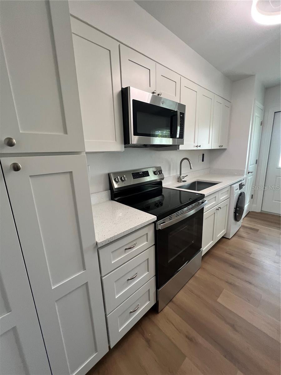 Image 3 of 13 For 418 Durrance Street A