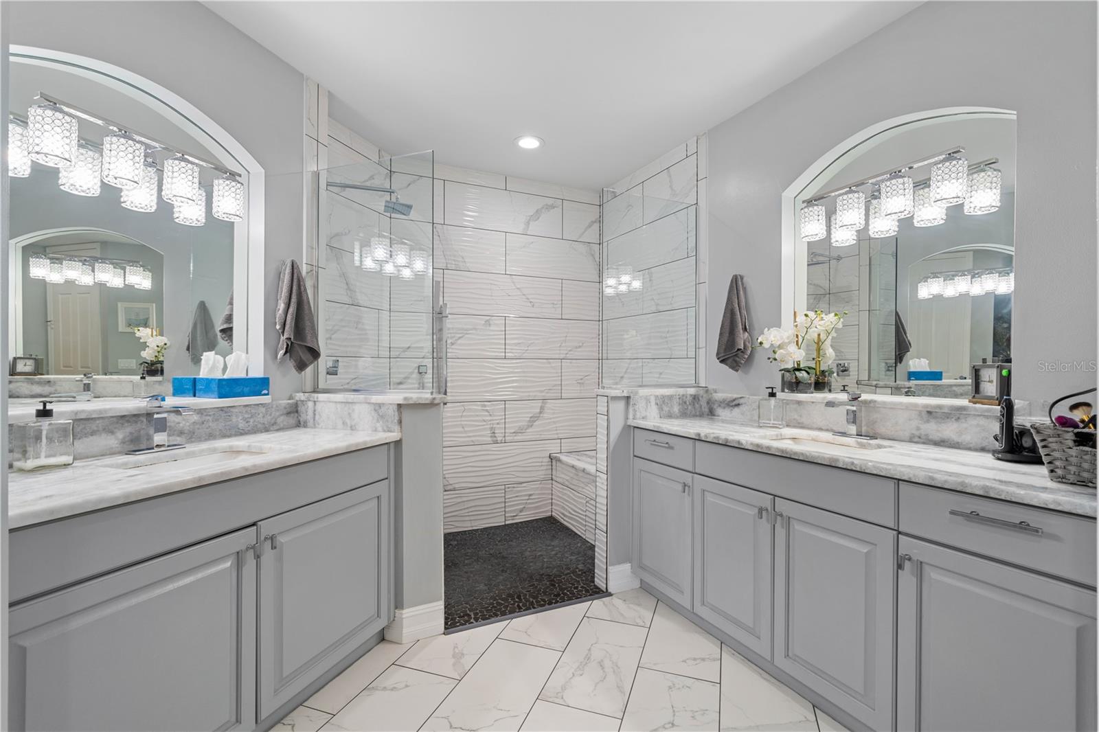 Image 41 of 85 For 89 Vivante Boulevard 8943