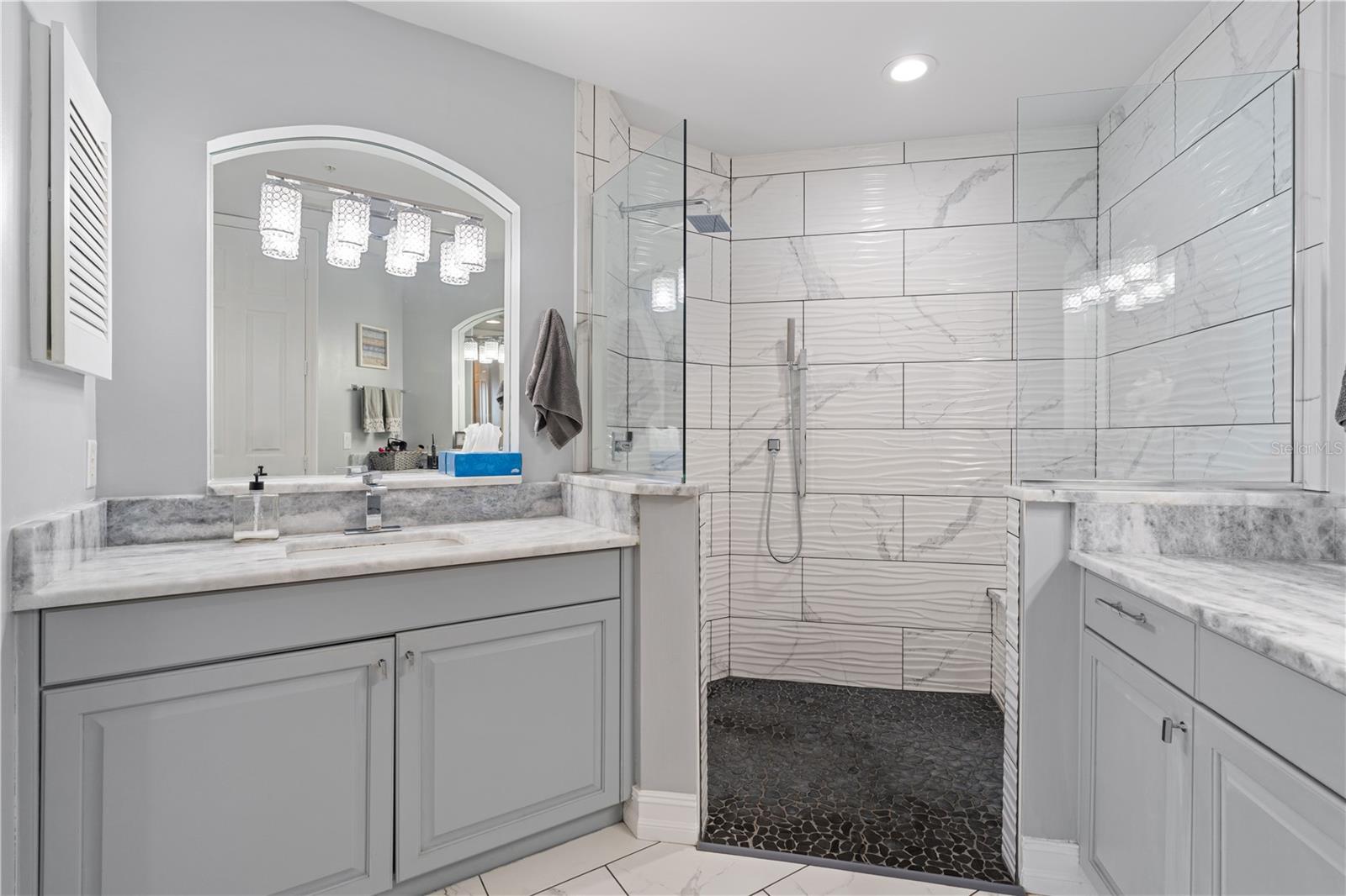 Image 42 of 85 For 89 Vivante Boulevard 8943