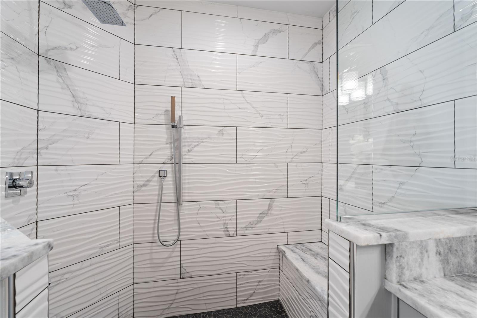 Image 43 of 85 For 89 Vivante Boulevard 8943