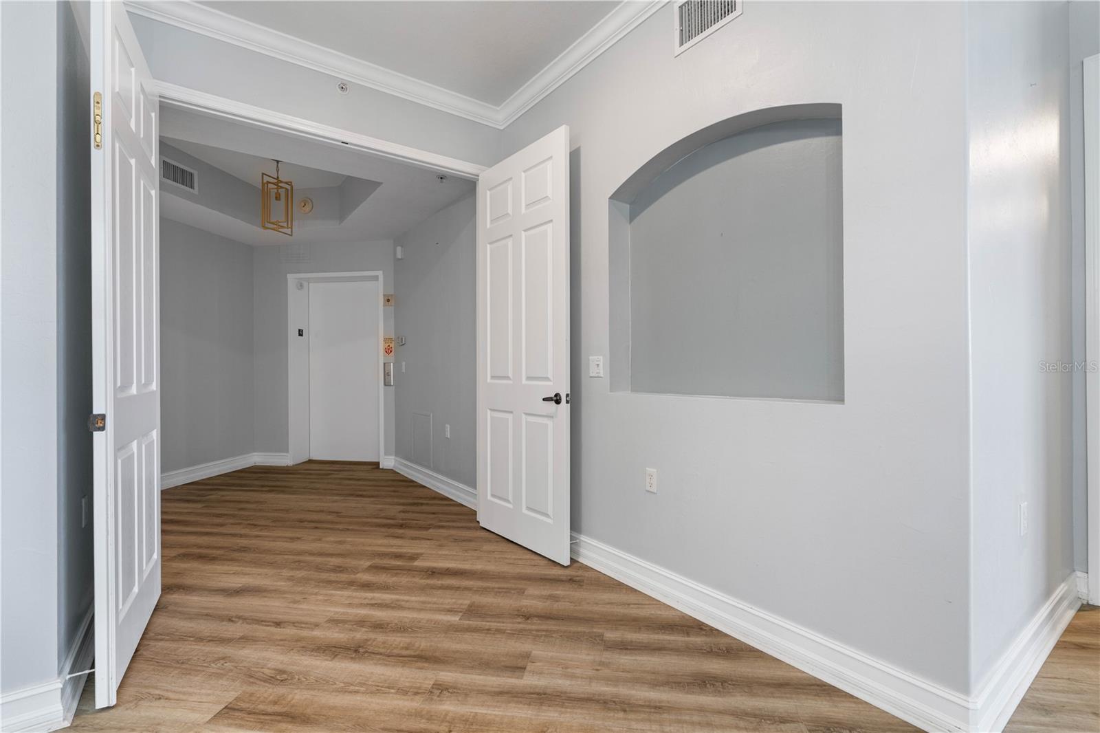 Image 19 of 80 For 87 Vivante Boulevard 8742