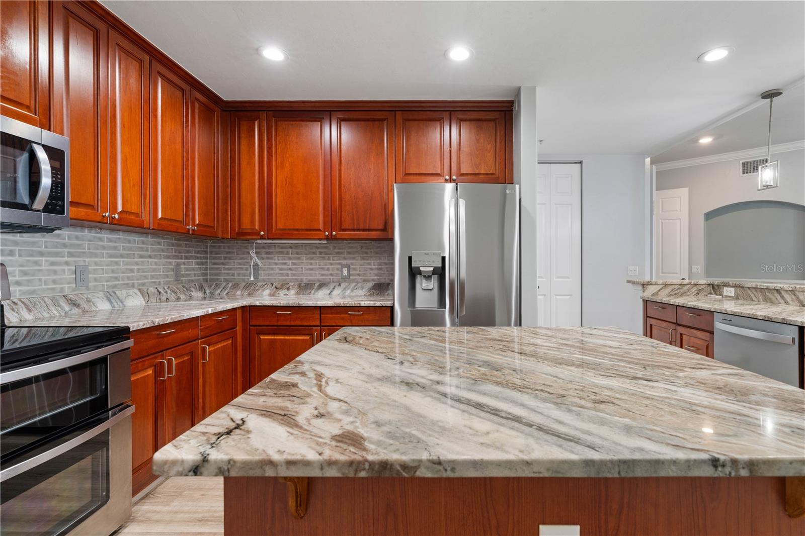 Image 29 of 80 For 87 Vivante Boulevard 8742