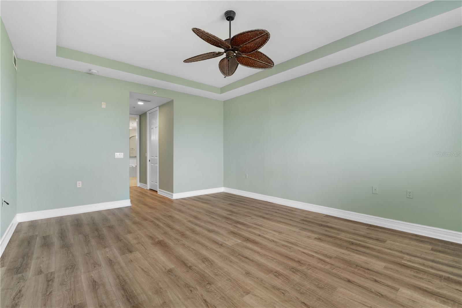 Image 33 of 80 For 87 Vivante Boulevard 8742