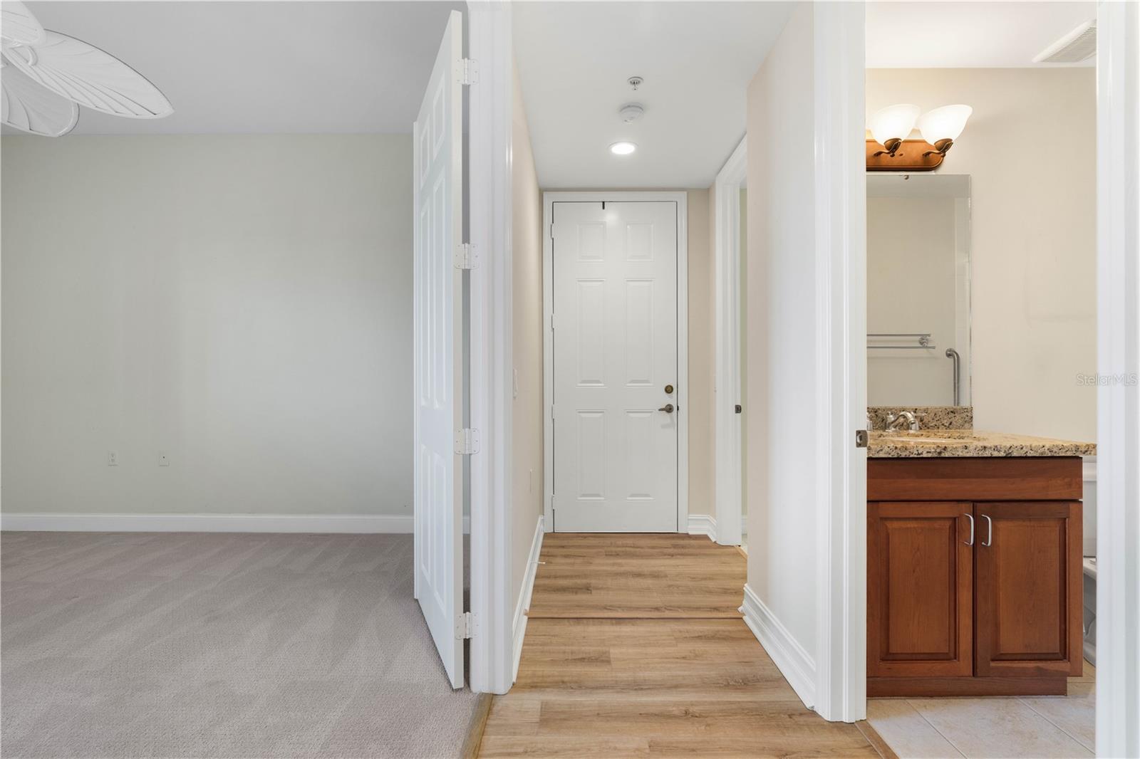 Image 41 of 80 For 87 Vivante Boulevard 8742