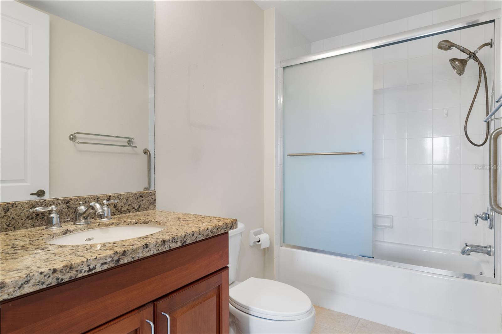 Image 44 of 80 For 87 Vivante Boulevard 8742