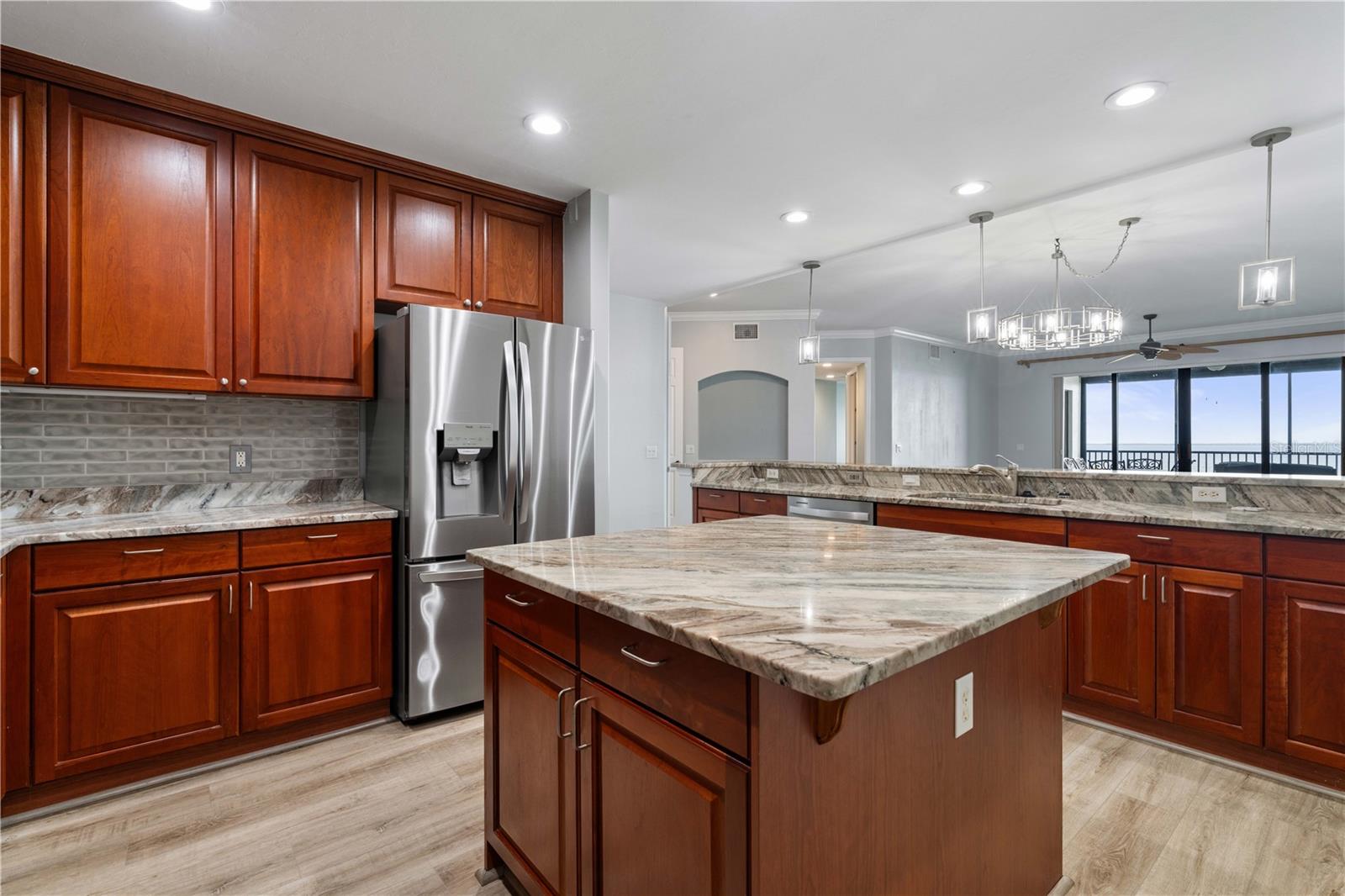 Image 8 of 80 For 87 Vivante Boulevard 8742