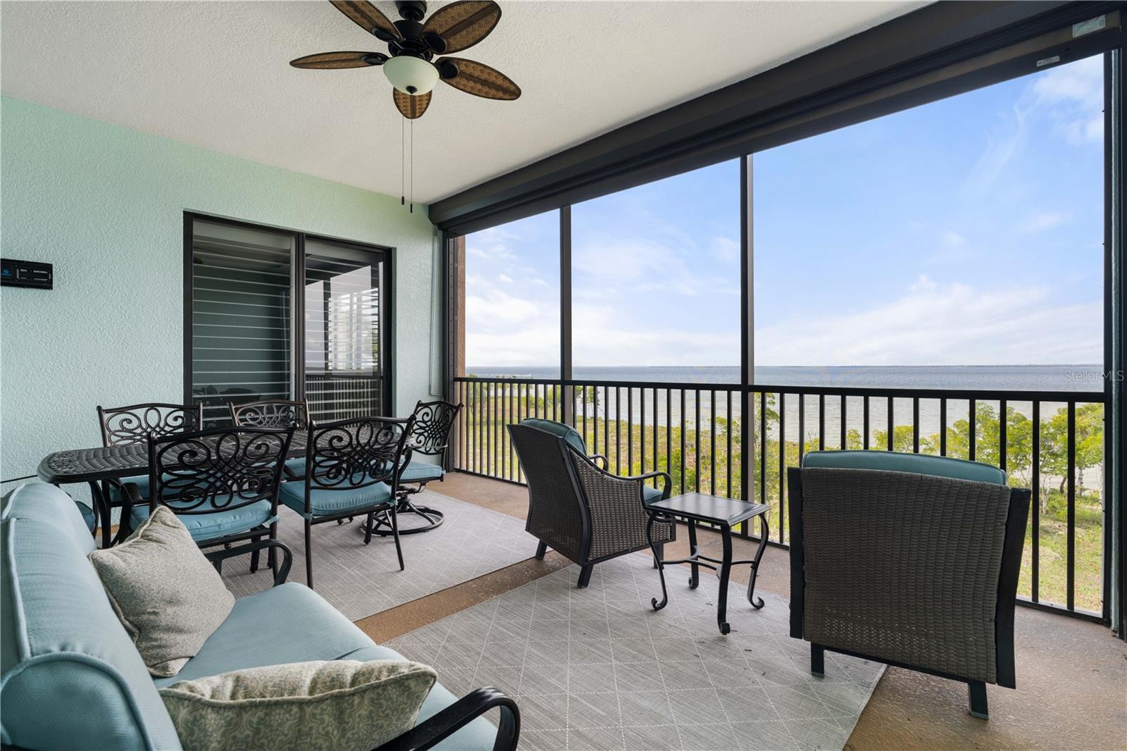 Image 9 of 80 For 87 Vivante Boulevard 8742