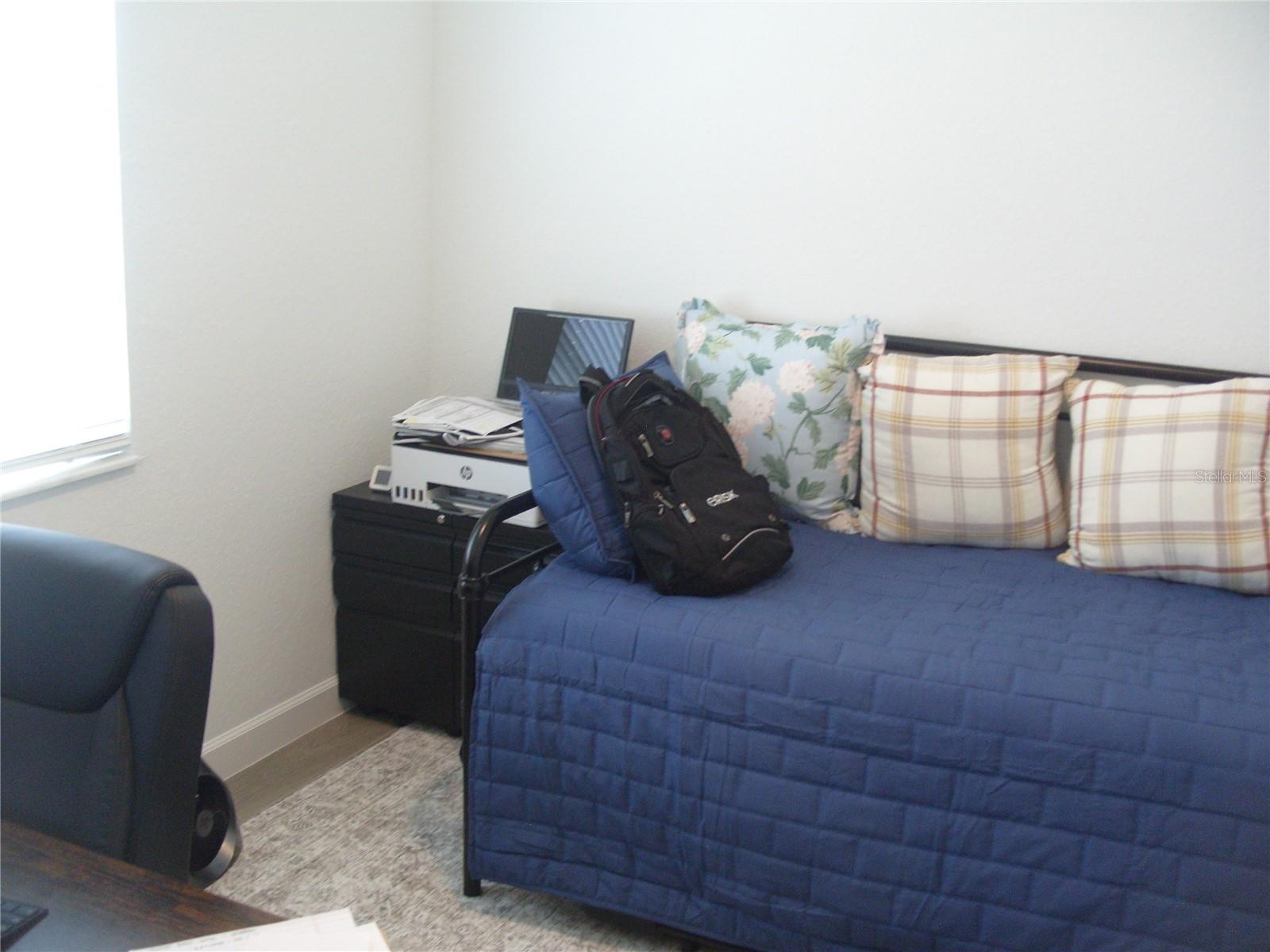 Listing photo id 24 for 7905 Lakes Edge Lane