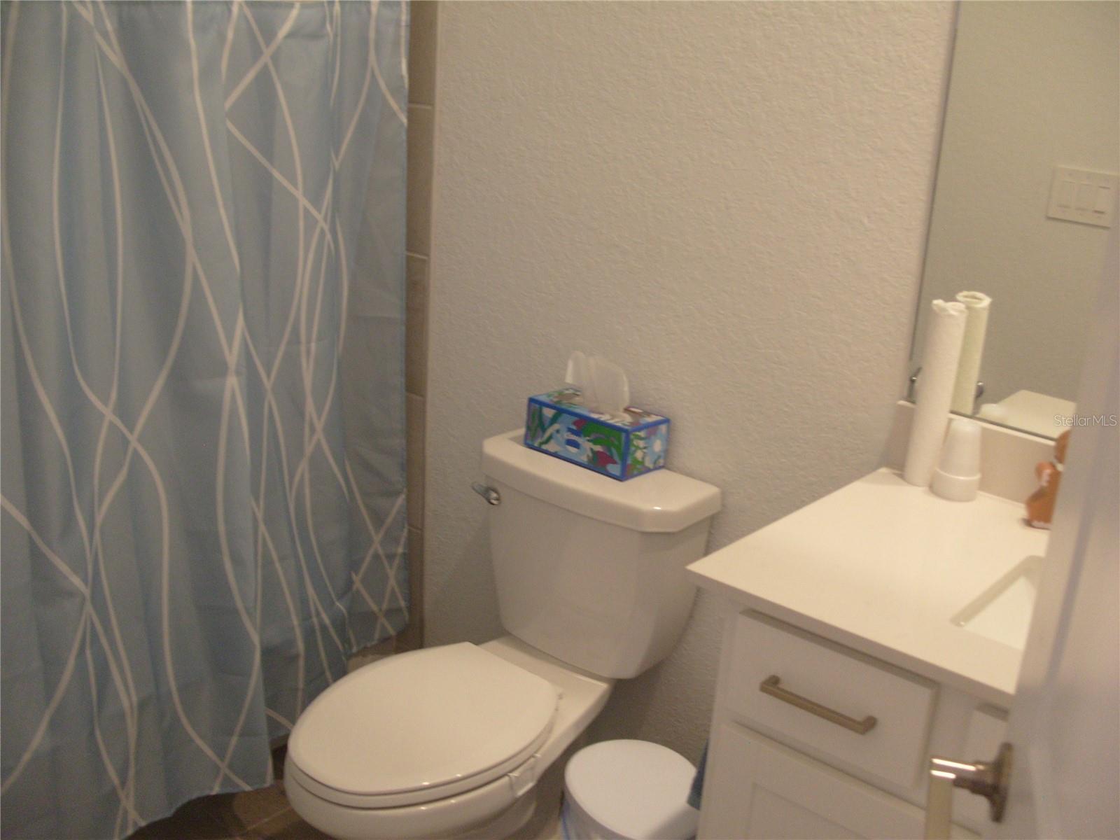 Listing photo id 26 for 7905 Lakes Edge Lane