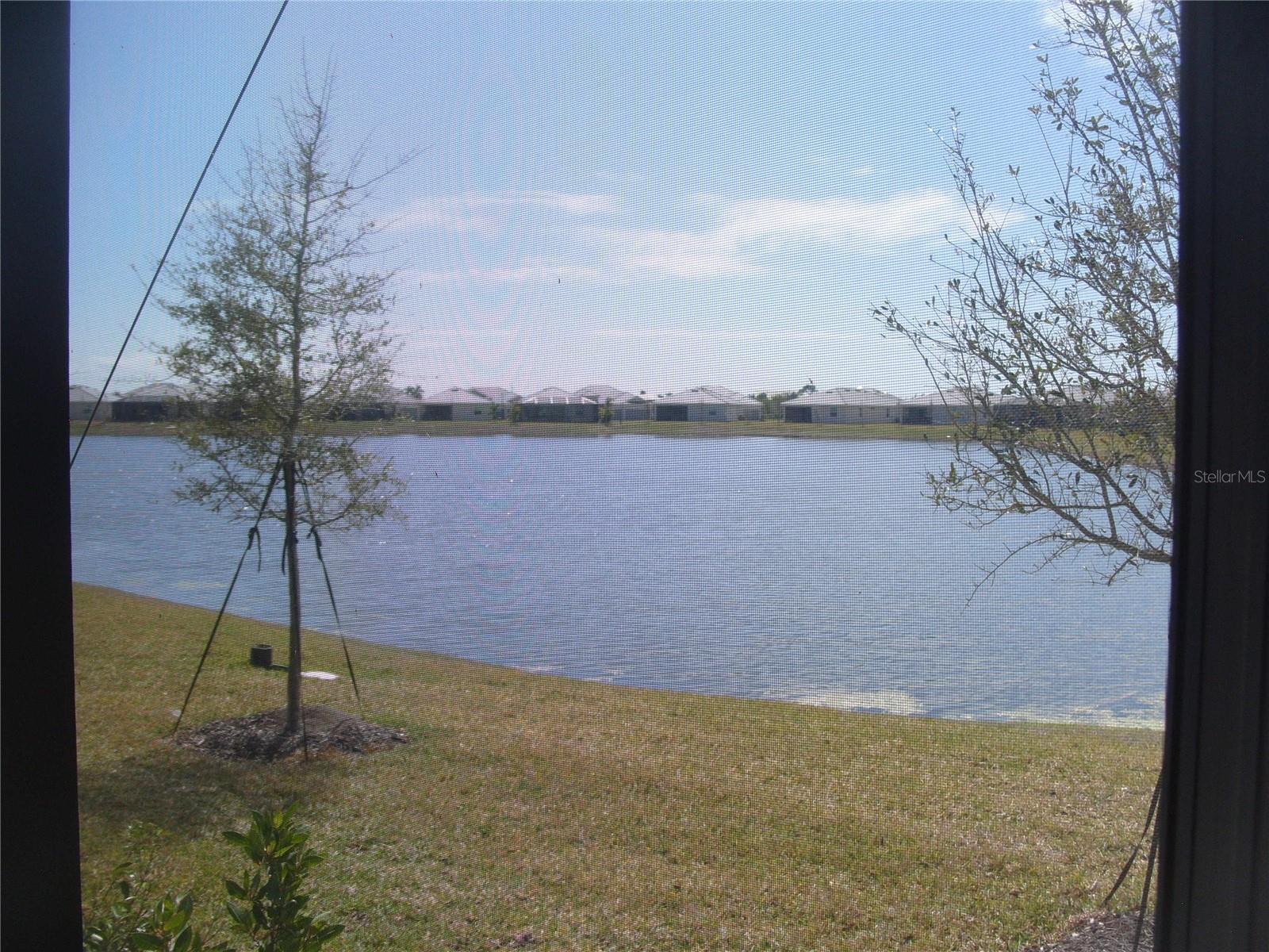 Listing photo id 29 for 7905 Lakes Edge Lane