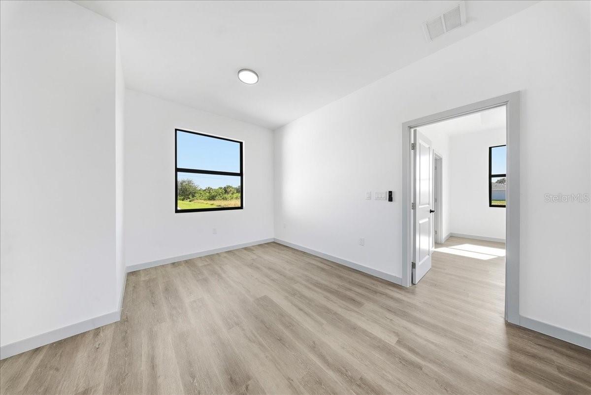 Image 10 of 42 For 1024 Halby Avenue