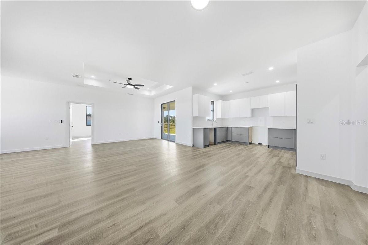 Image 14 of 42 For 1024 Halby Avenue