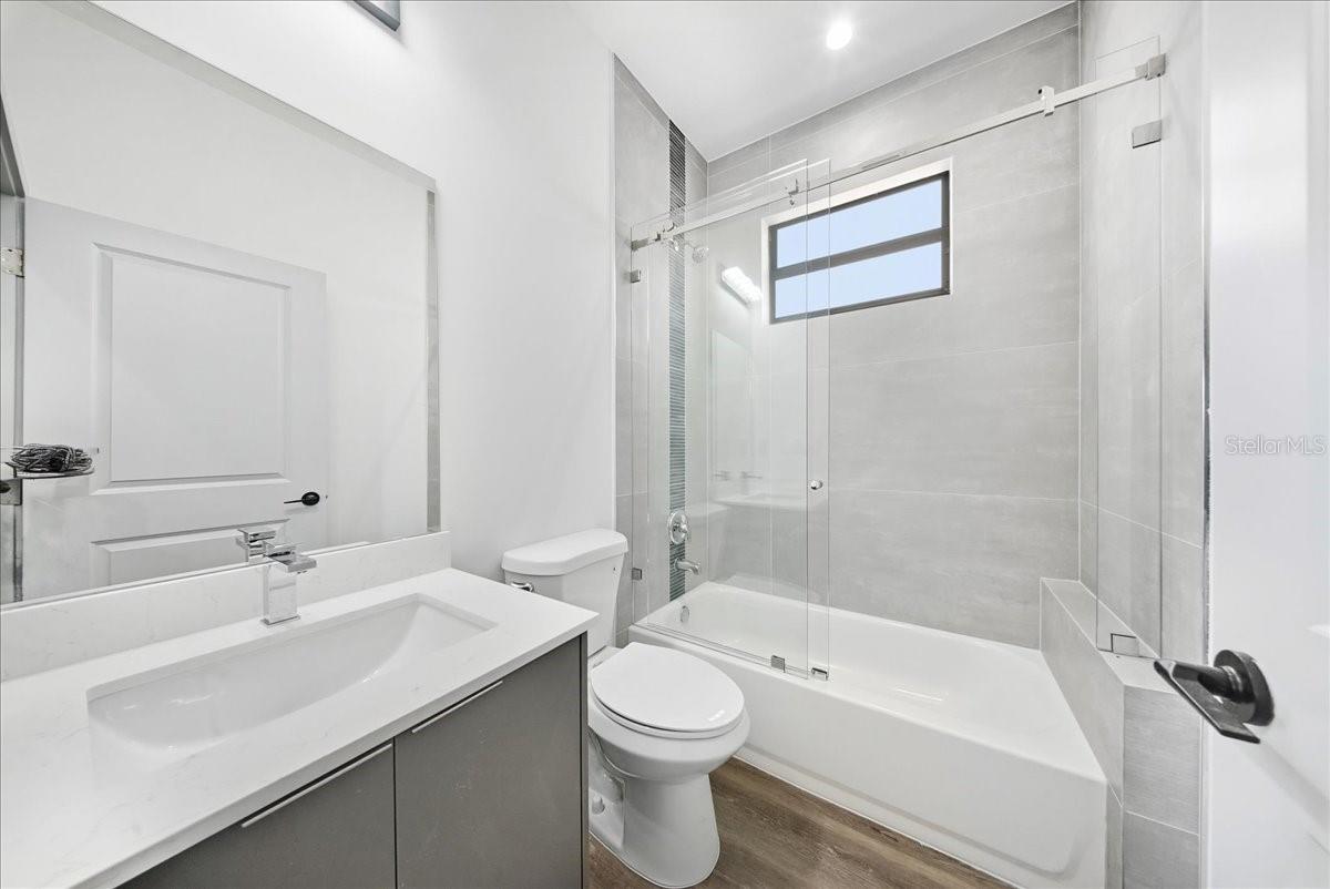 Image 19 of 42 For 1024 Halby Avenue