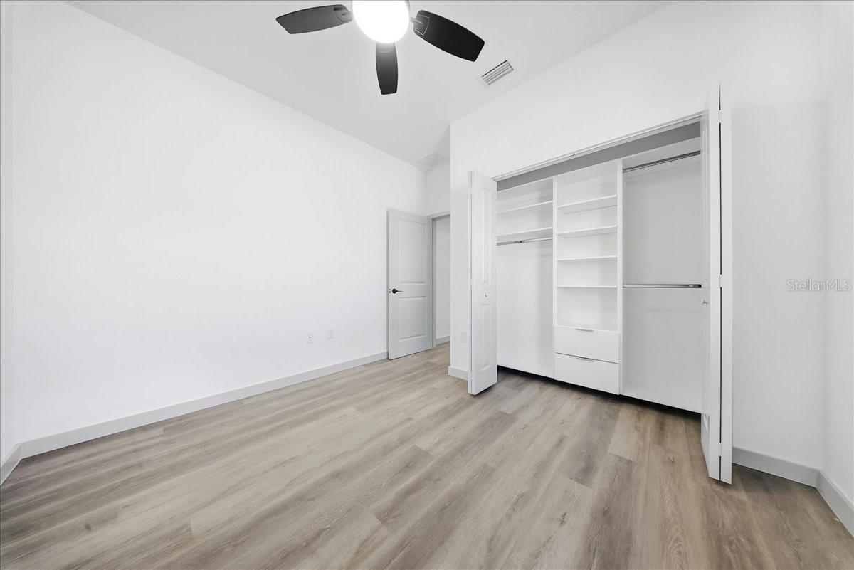 Image 21 of 42 For 1024 Halby Avenue