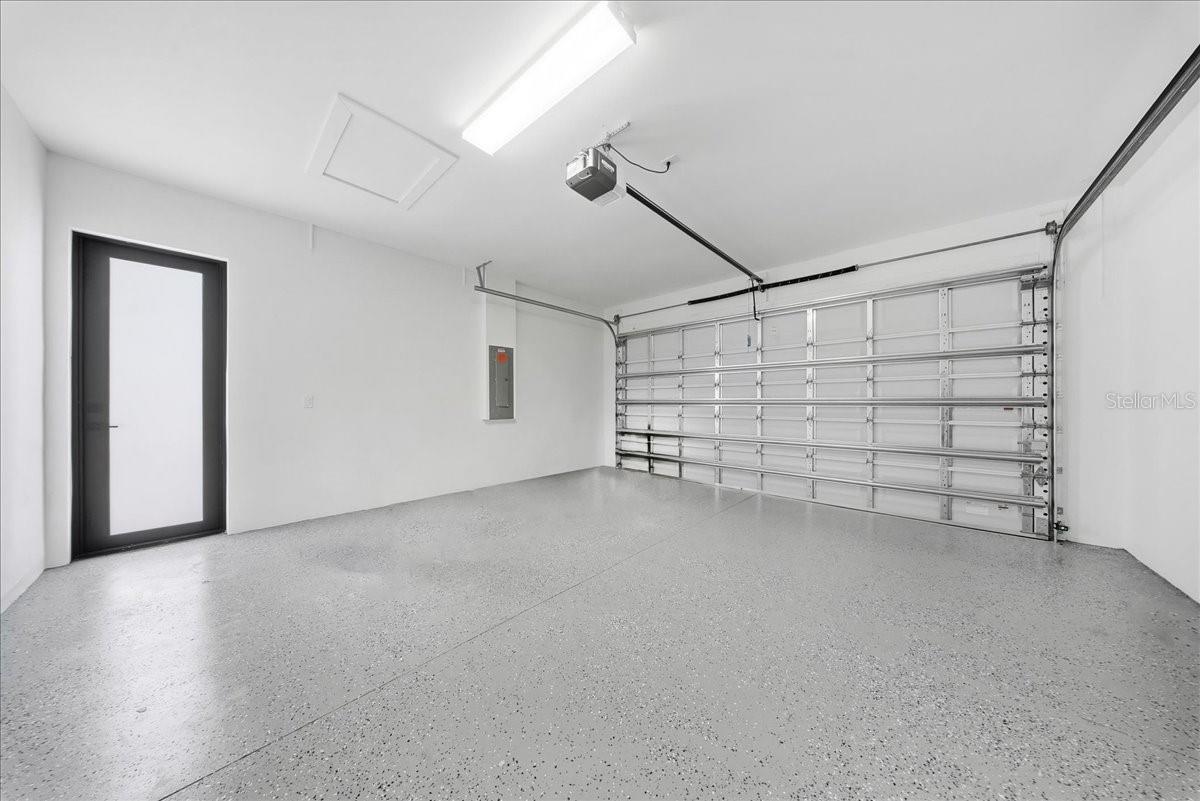 Image 24 of 42 For 1024 Halby Avenue