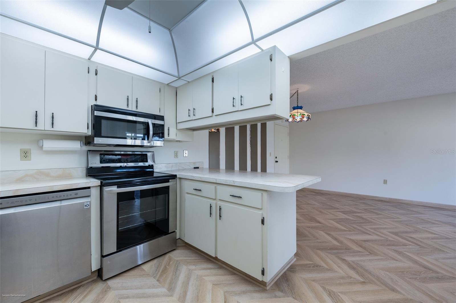 Image 13 of 28 For 2300 Aaron Street 114