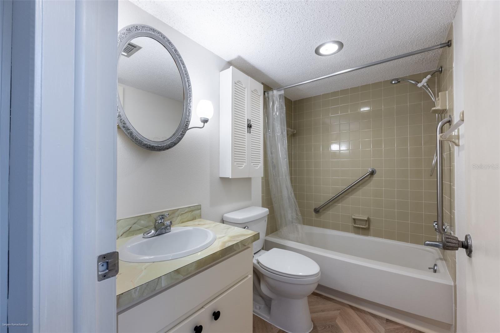 Image 14 of 28 For 2300 Aaron Street 114