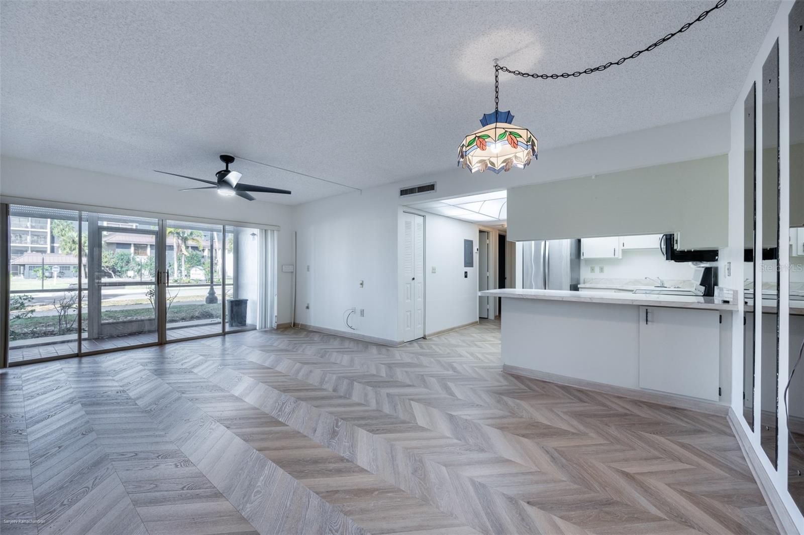 Image 5 of 28 For 2300 Aaron Street 114