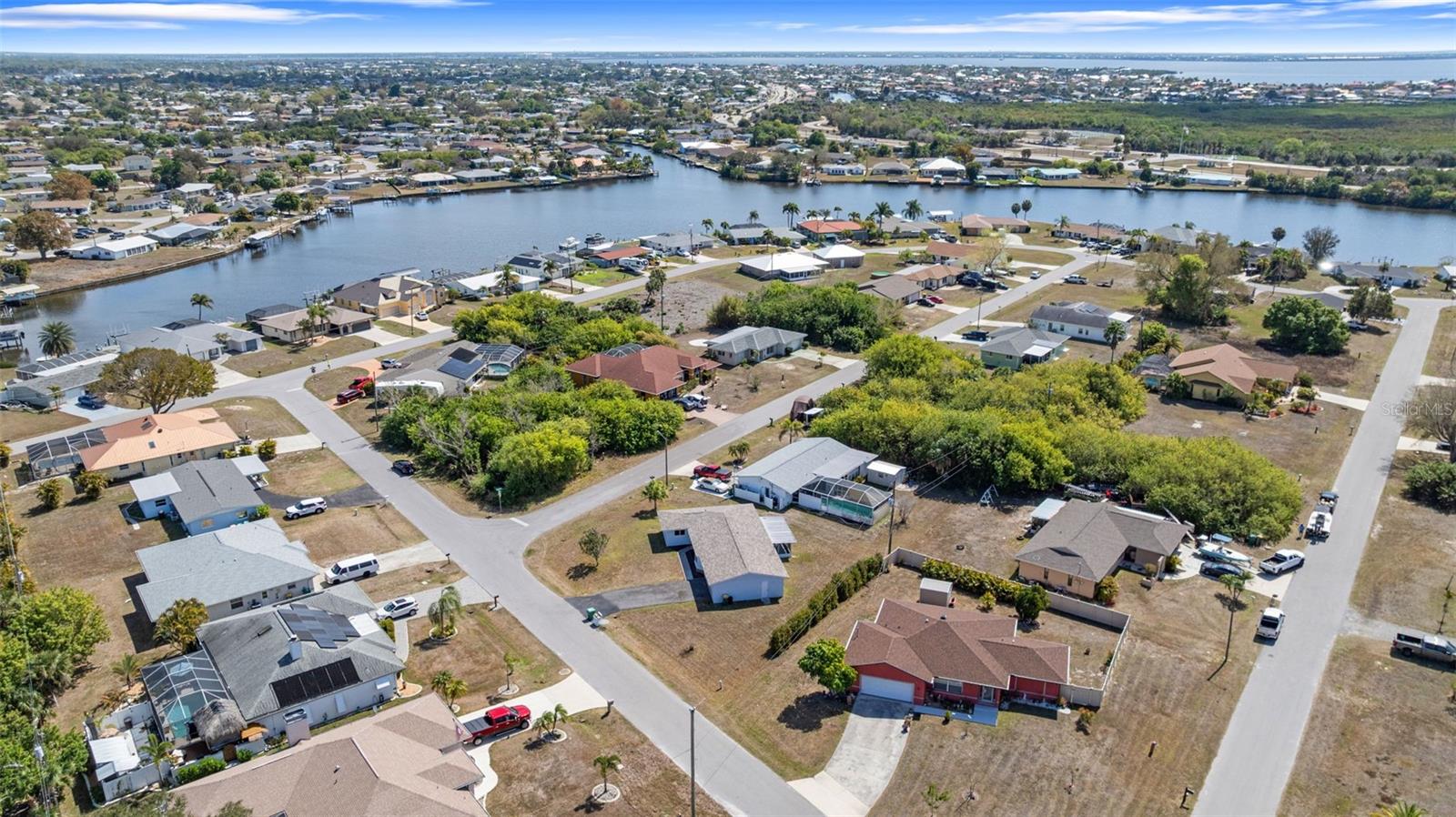 Image 11 of 52 For 441 Greenwich Avenue Nw