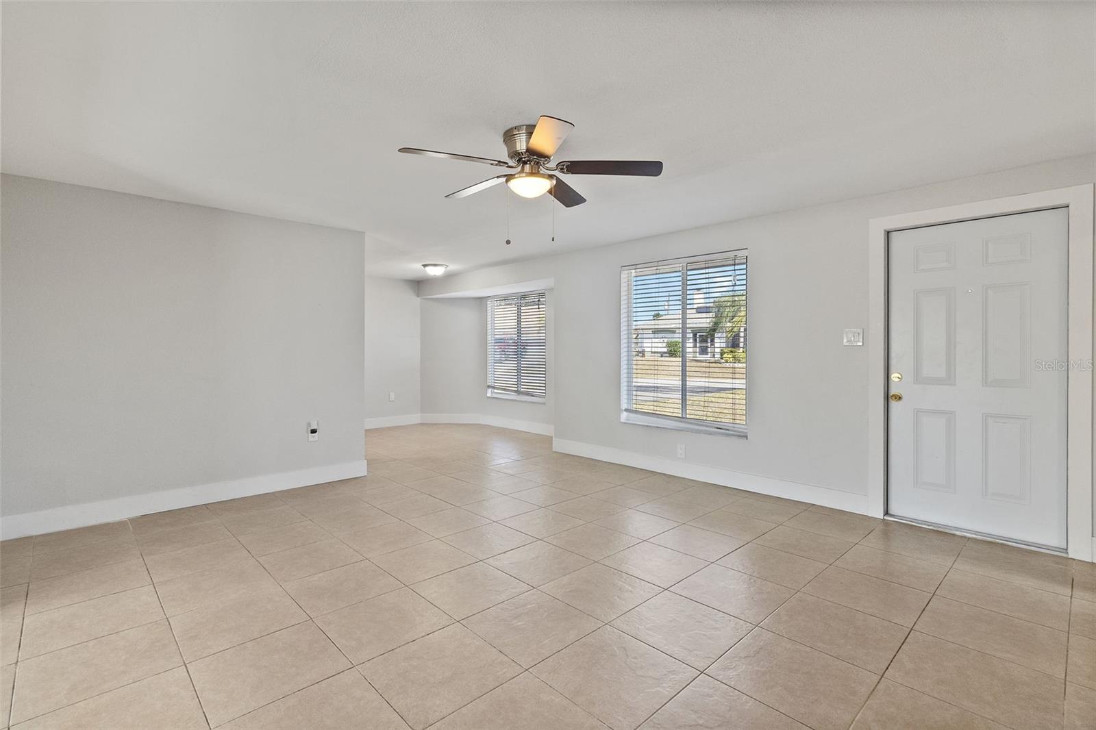 Image 15 of 52 For 441 Greenwich Avenue Nw