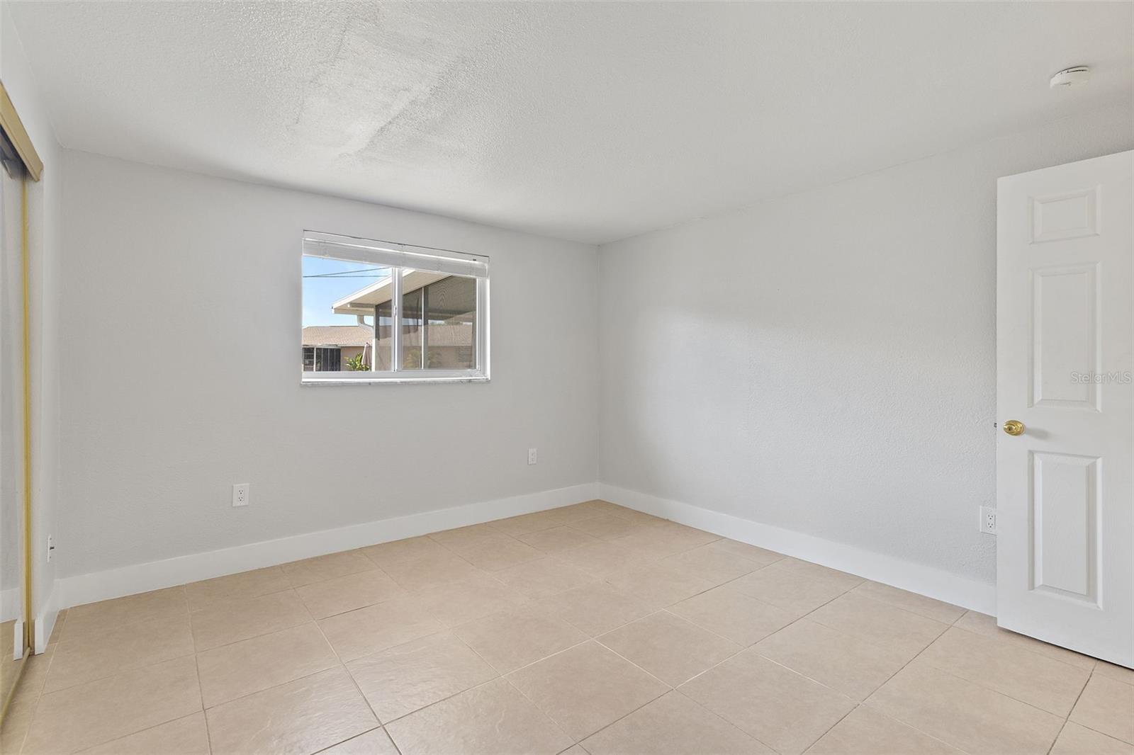 Image 37 of 52 For 441 Greenwich Avenue Nw