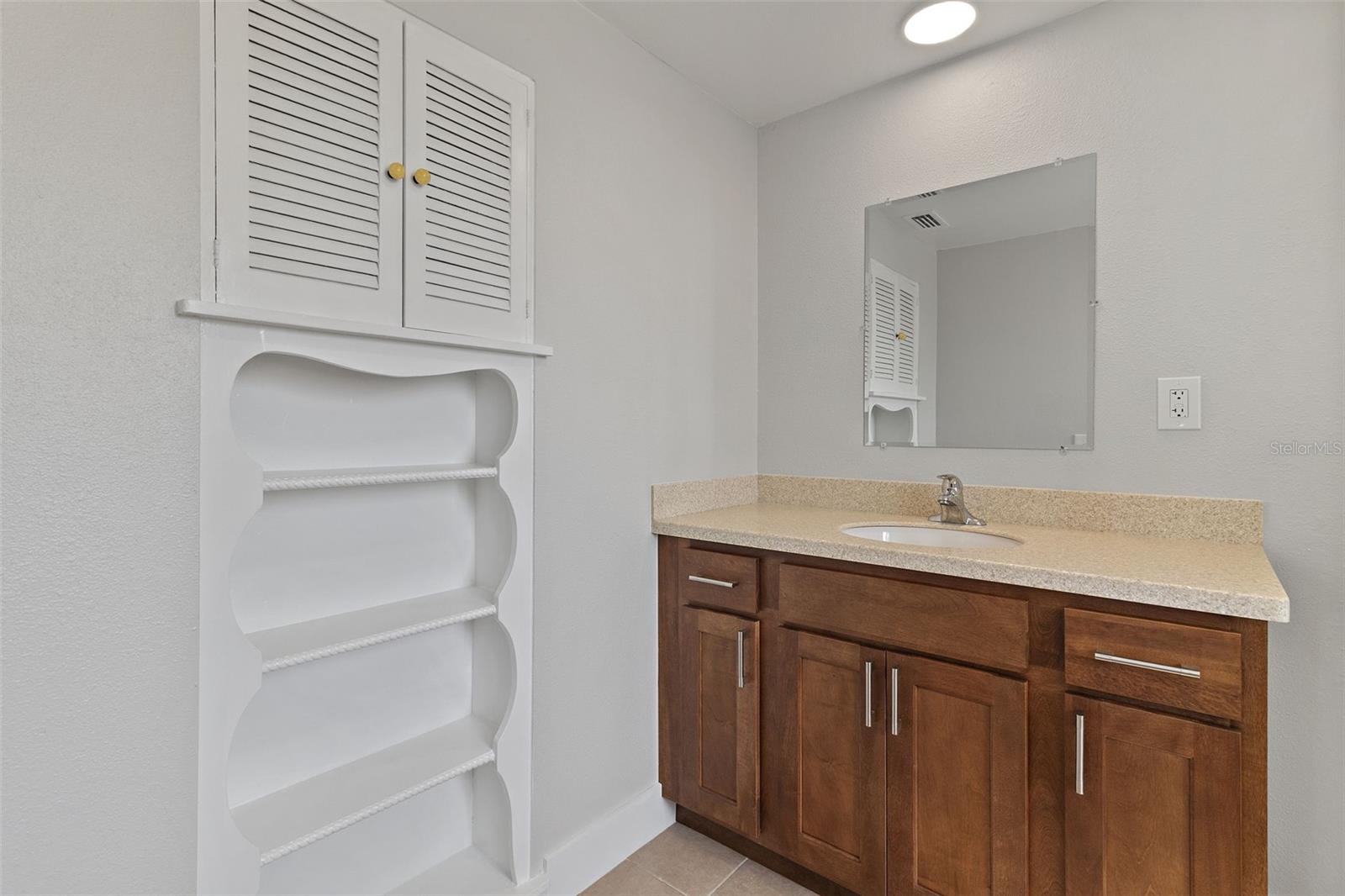 Image 39 of 52 For 441 Greenwich Avenue Nw