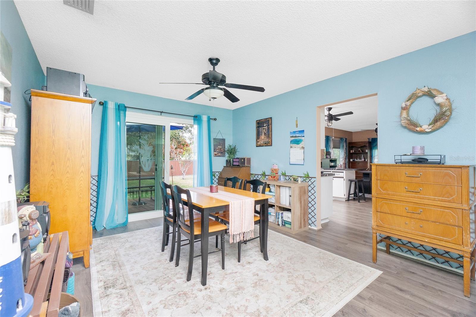 Image 10 of 55 For 4583 Salford Boulevard