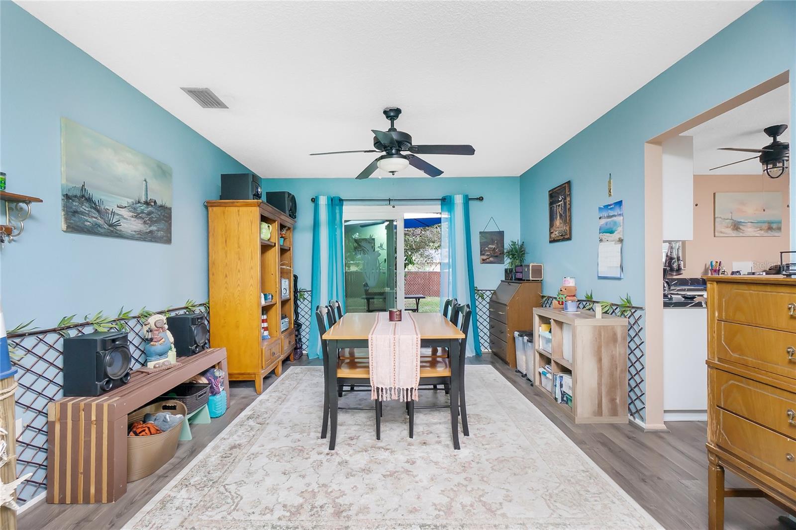 Image 11 of 55 For 4583 Salford Boulevard