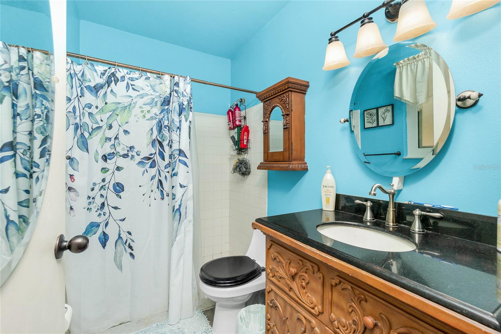 Image 31 of 55 For 4583 Salford Boulevard