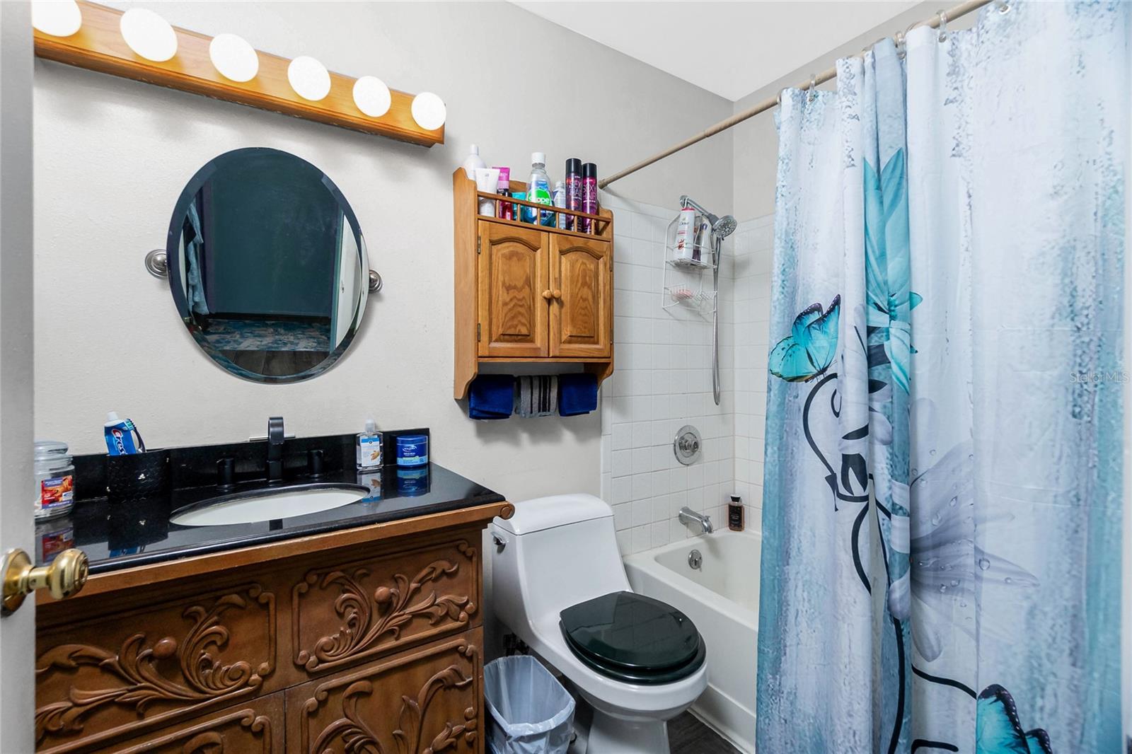 Image 35 of 55 For 4583 Salford Boulevard