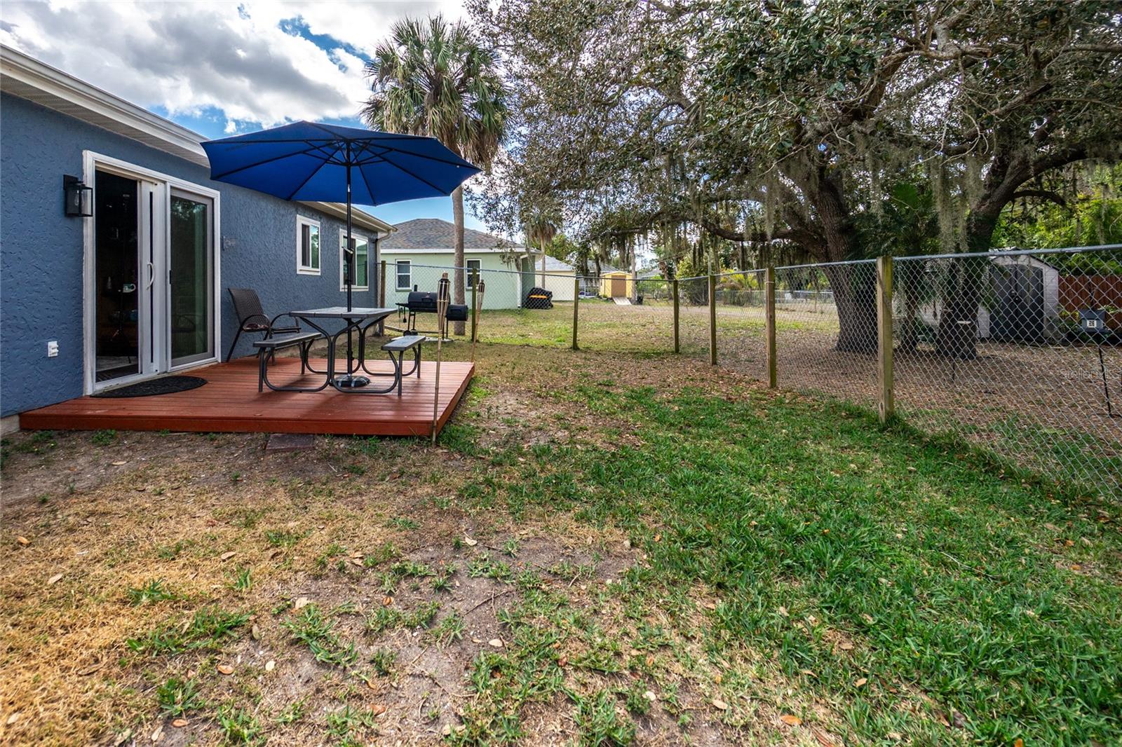 Image 40 of 55 For 4583 Salford Boulevard