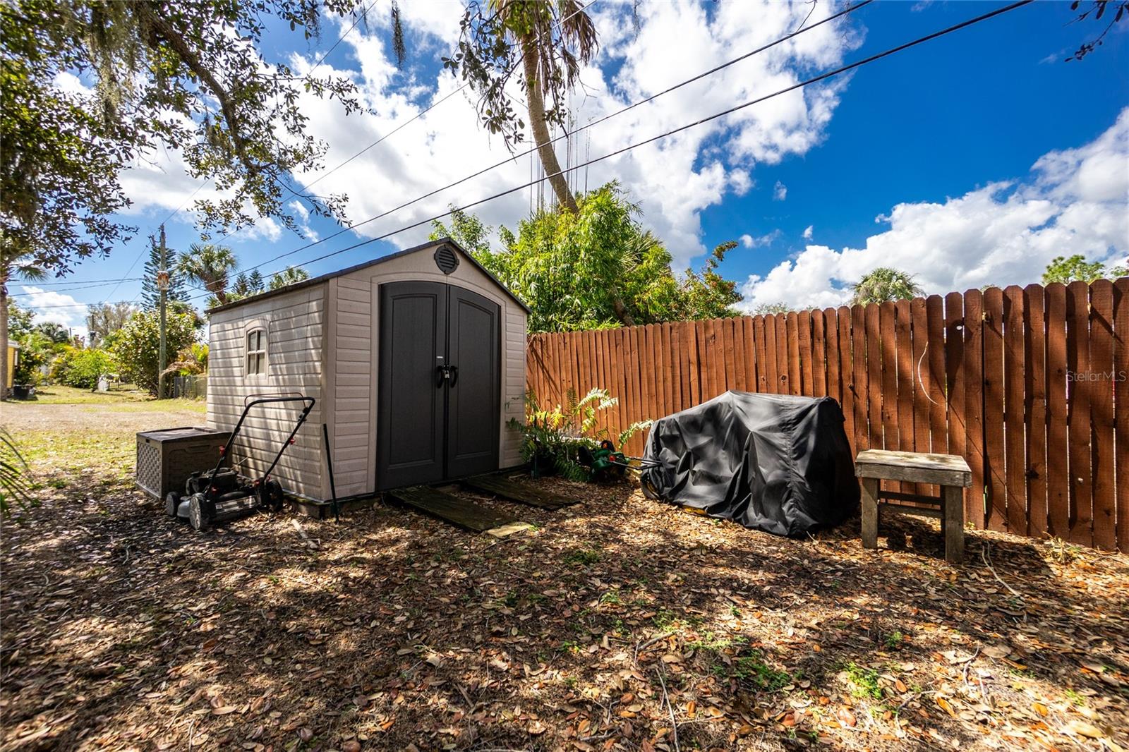 Image 48 of 55 For 4583 Salford Boulevard