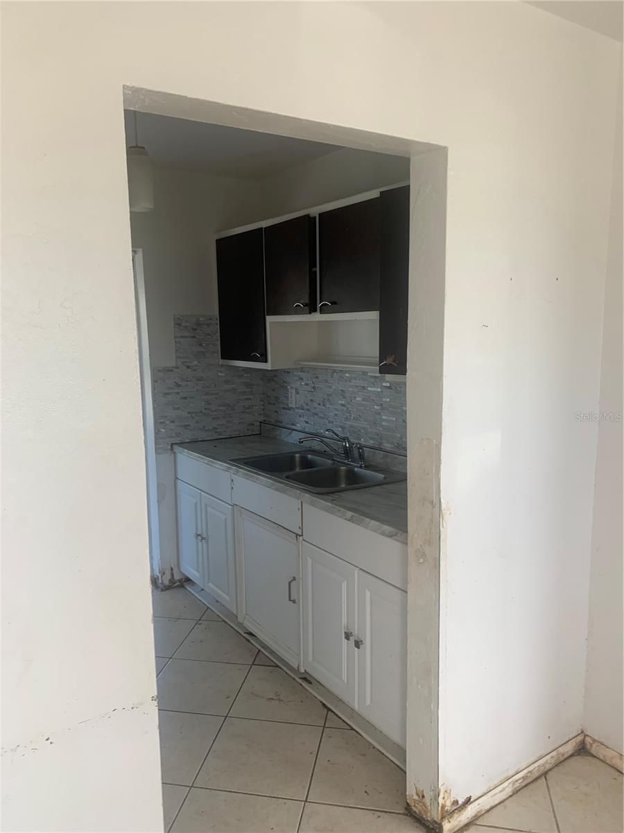 Image 20 of 23 For 8746 Herbison Avenue