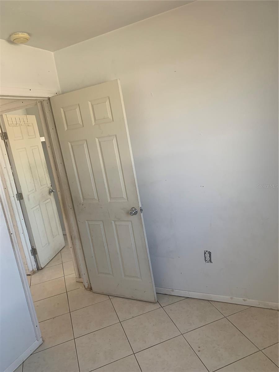 Image 6 of 23 For 8746 Herbison Avenue