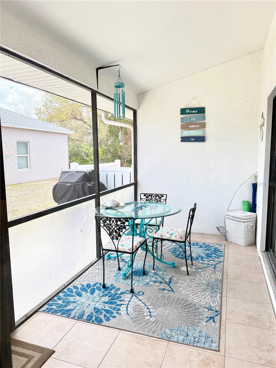 Image 26 of 34 For 26267 Northern Cross Road 1a