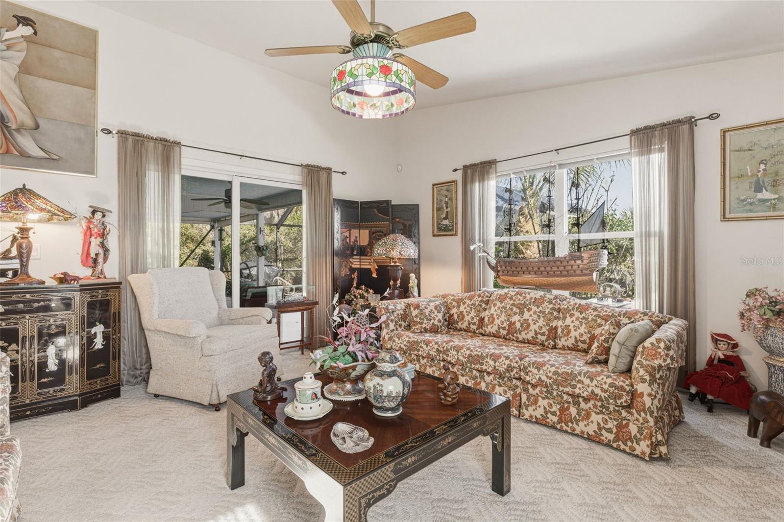 Image 13 of 24 For 643 Blue Lane Nw