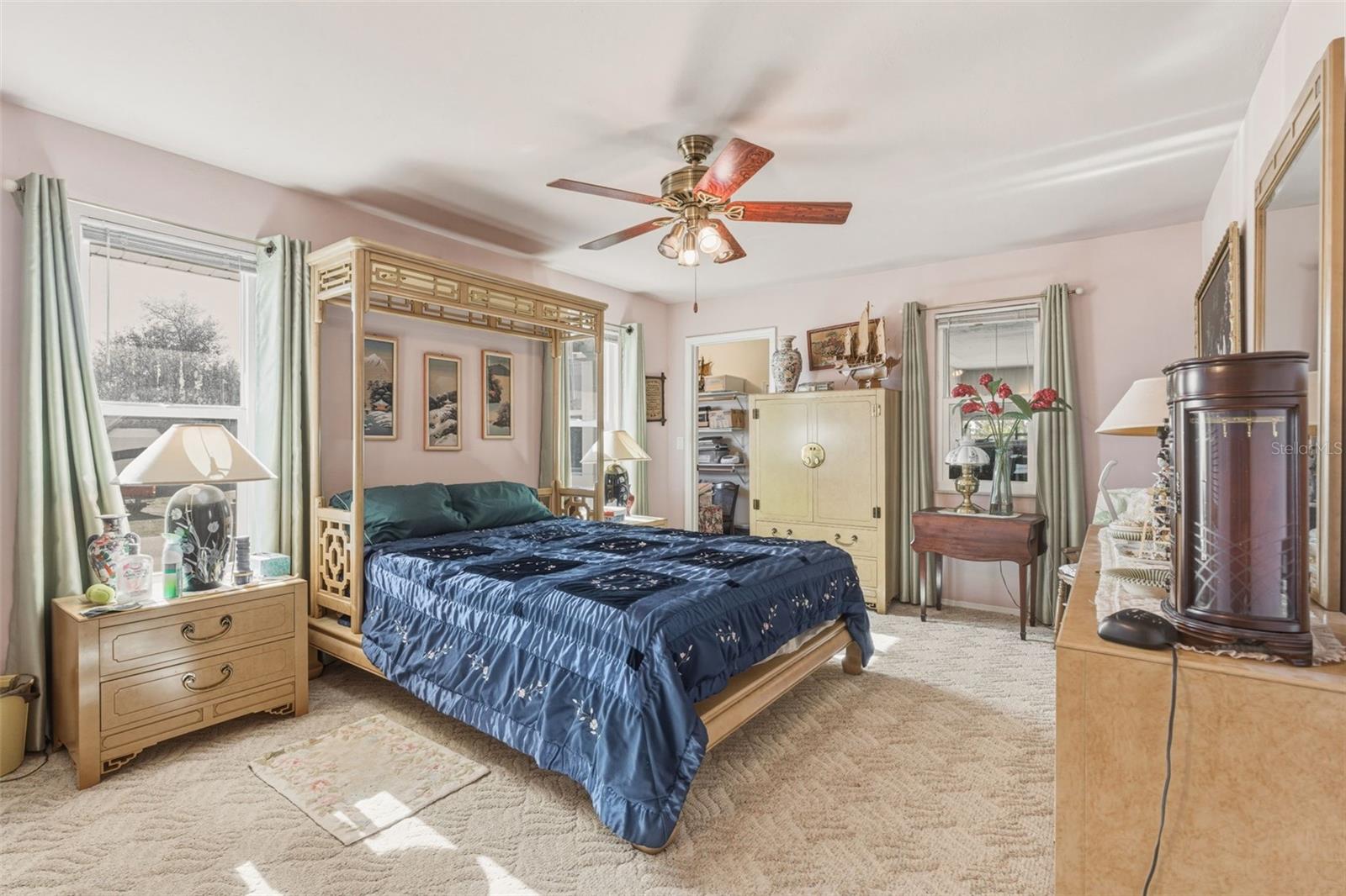 Image 14 of 24 For 643 Blue Lane Nw