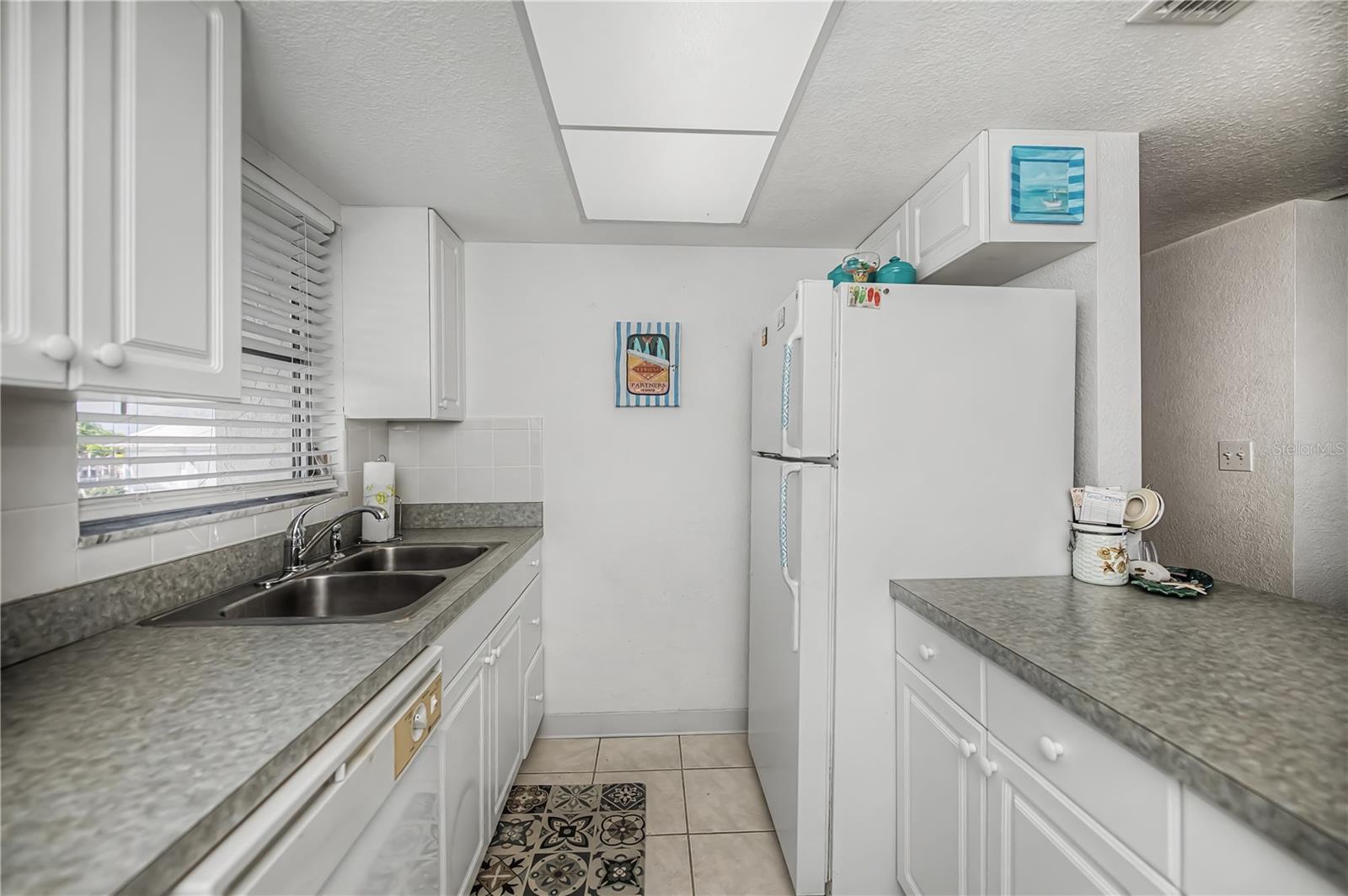 Image 18 of 42 For 1080 Bal Harbor Boulevard 10c