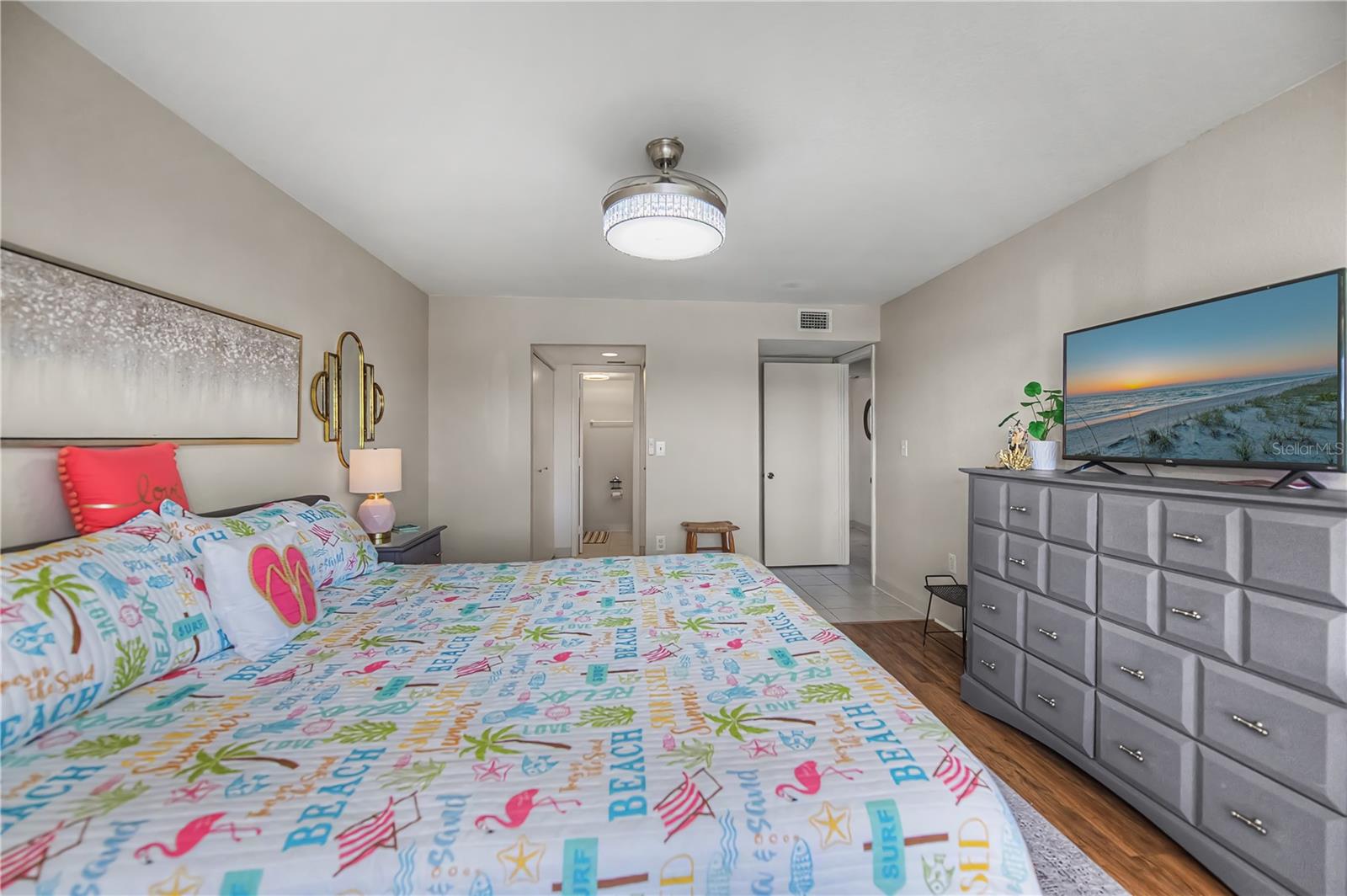 Image 20 of 42 For 1080 Bal Harbor Boulevard 10c