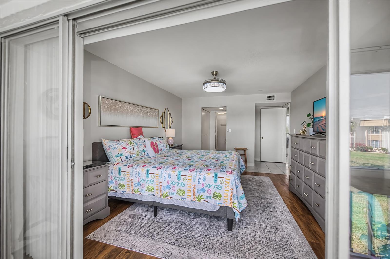 Image 22 of 42 For 1080 Bal Harbor Boulevard 10c