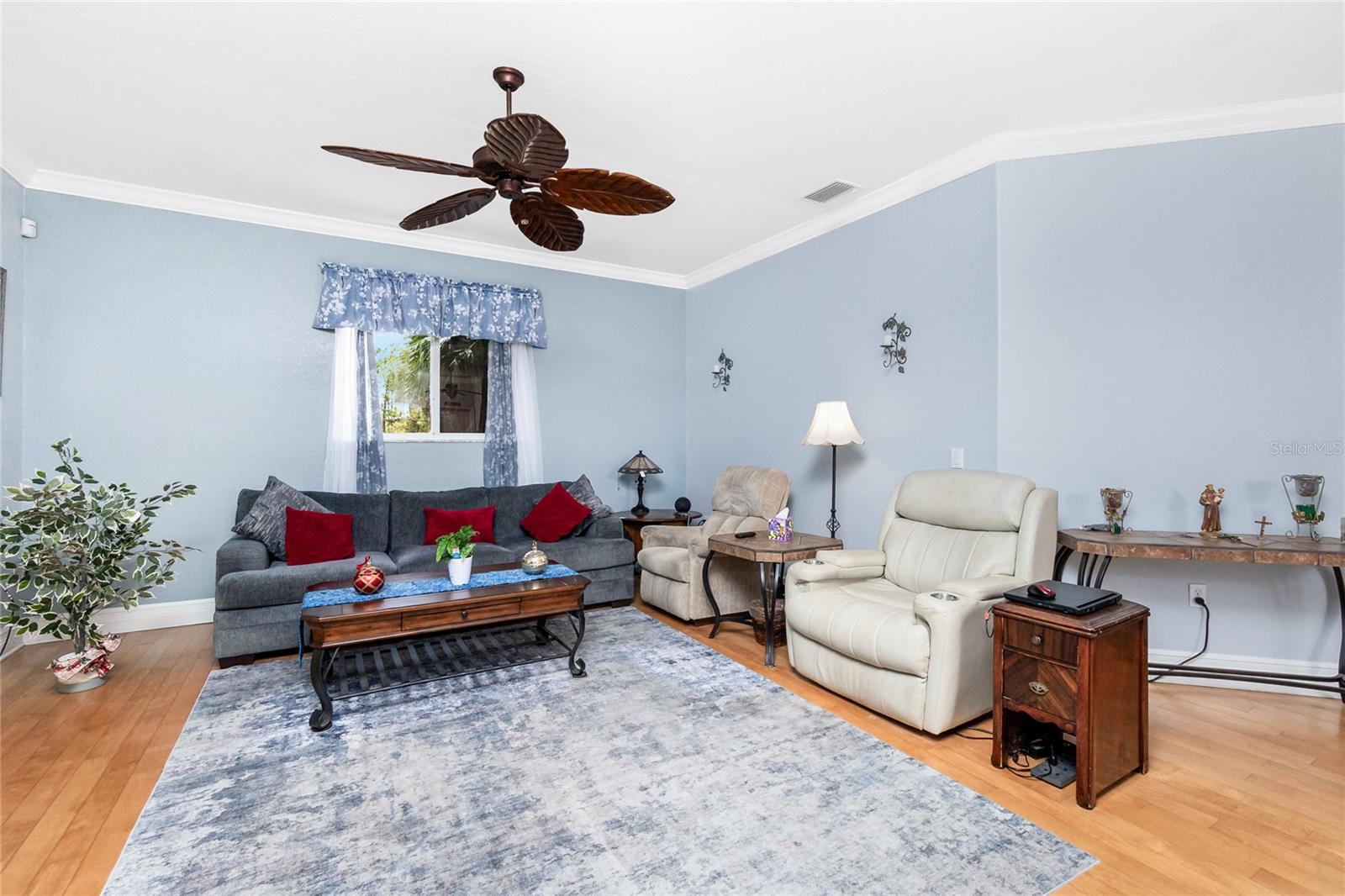 Image 24 of 85 For 2562 Danton Terrace