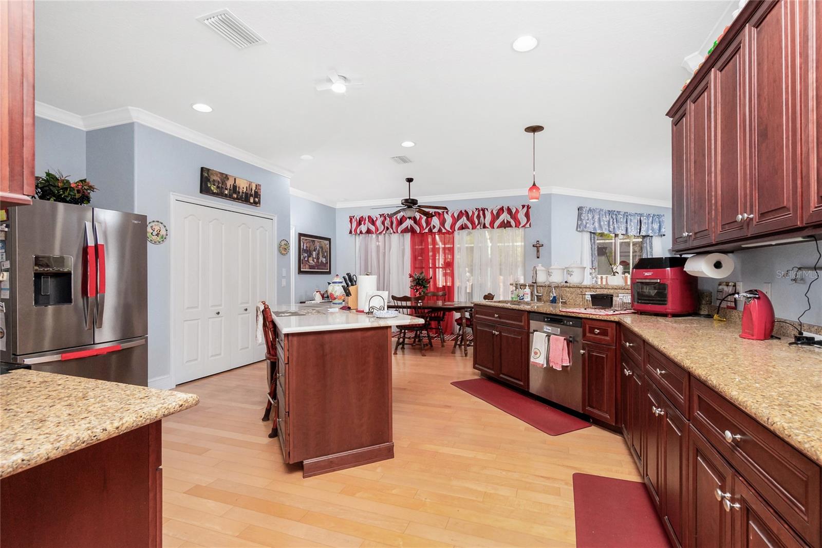 Image 27 of 85 For 2562 Danton Terrace