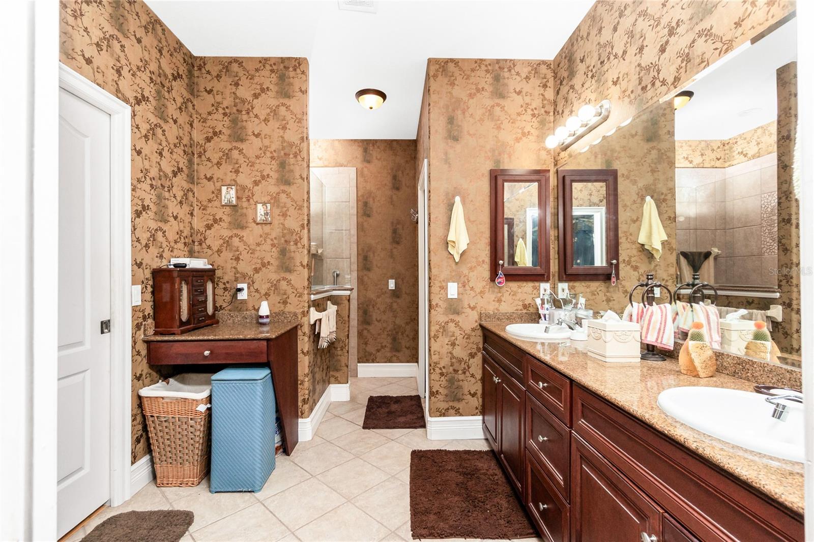 Image 32 of 85 For 2562 Danton Terrace