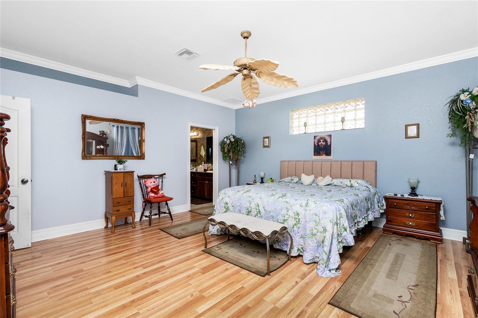 Image 35 of 85 For 2562 Danton Terrace